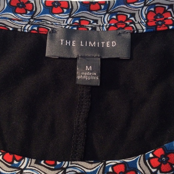 The Limited Print Button Cap Sleeve Blouse Sz M - Picture 6 of 11